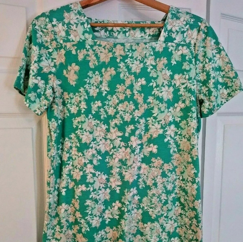 NWOT Coral Bay Square Neck Top